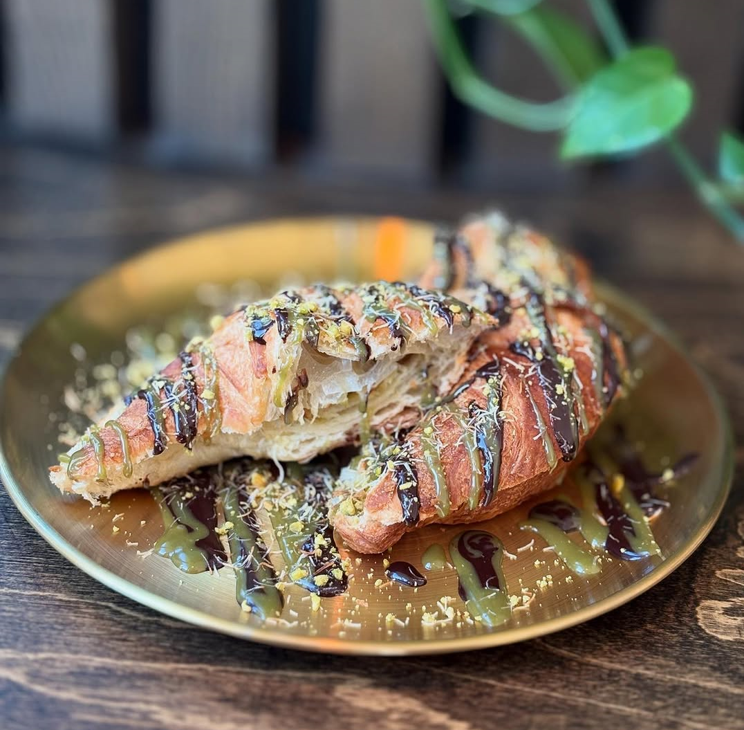 Dubajský croissant cropped